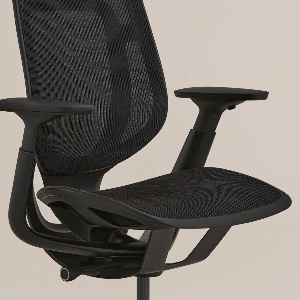 Кресло для работы из дома для айтишника