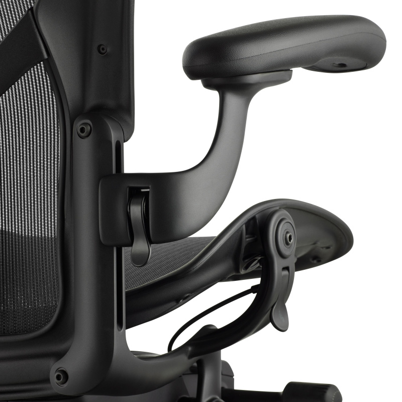 Кресло Herman Miller Aeron Black Onyx (Gaming), размер A