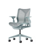 Кресло Herman Miller Cosm, низкая спинка, цвет Glacier, регулируемые подлокотники