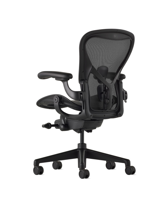 Кресло Herman Miller Aeron Black Onyx (Gaming), размер A