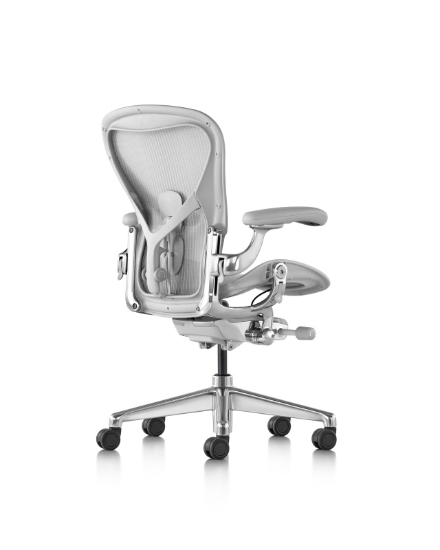 Кресло Herman Miller Aeron Mineral / Polished Aluminum, размер C