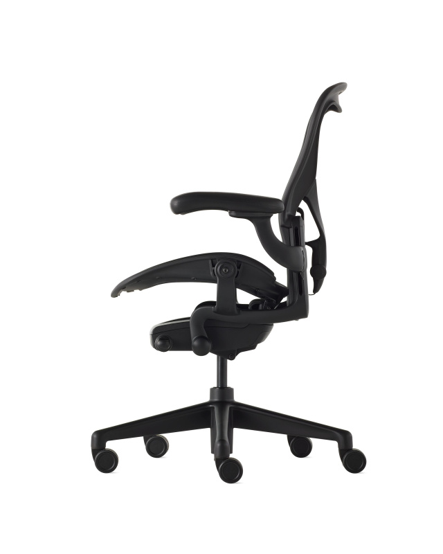 Кресло Herman Miller Aeron Black Onyx (Gaming), размер A