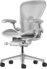 Кресло Herman Miller Aeron Mineral / Polished Aluminum, размер C