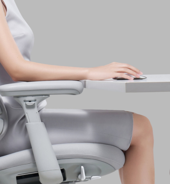 Кресло LiberNovo Omni Dynamic Space Grey, 45 см